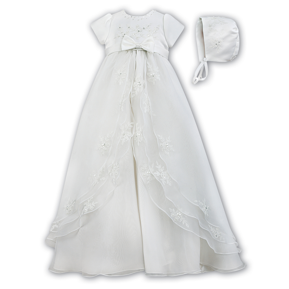 Sarah Louise Christening Gown & Bonnet – 001068